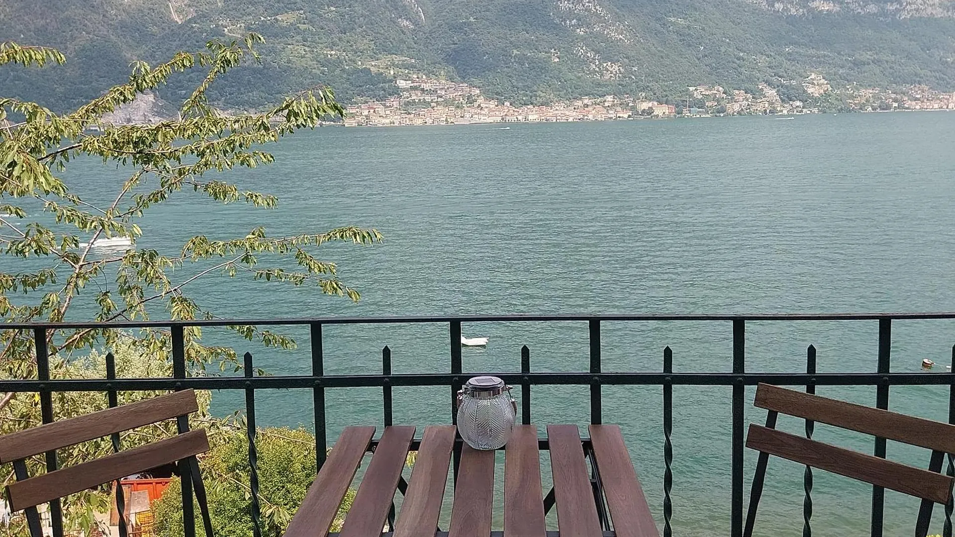 Casa Peppo Lägenhet Lezzeno Italien